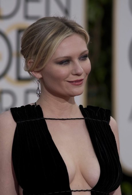 Kirsten Dunst only fans review