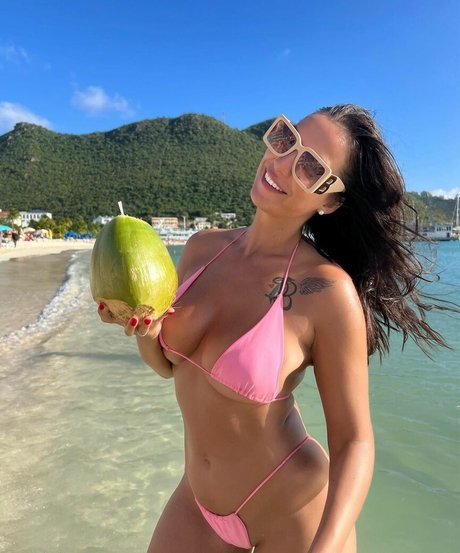 Bojana Stevanovic onlyfans model images