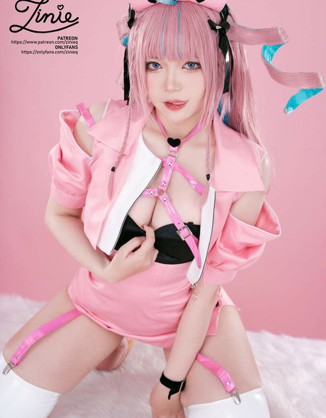ZinieQ Cosplayer onlyfans leak free