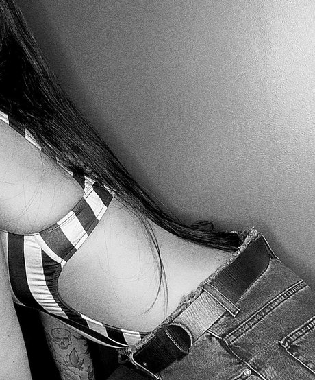 Violet Orlandi onlyfans leaks porn