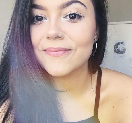 Violet Orlandi onlyfans nude tits