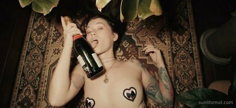 Misha Cross nsfw onlyfans