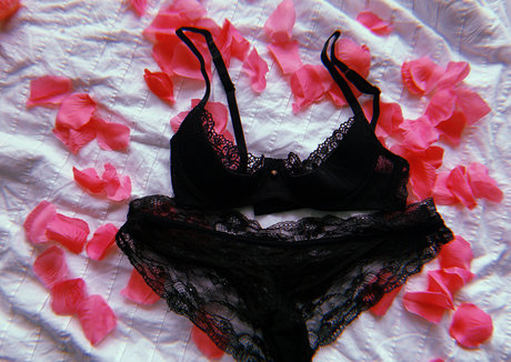 xmishacrossx onlyfans nude pics