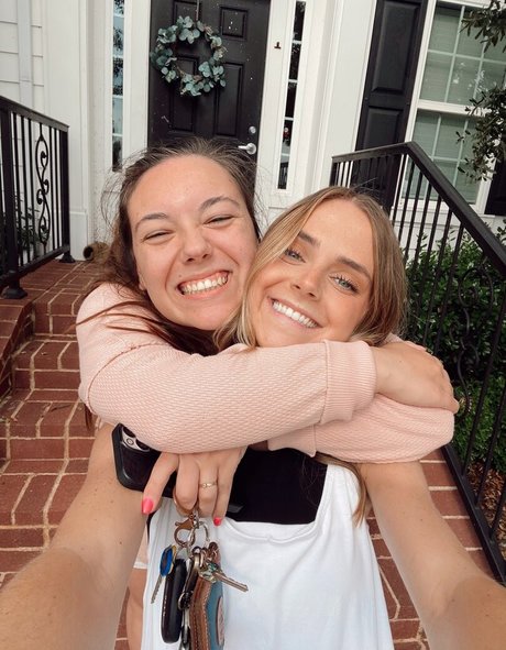 Lifewithlaurenmae onlyfans naked leaks