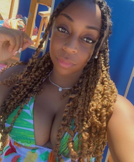 JazzyGuns onlyfans leak ass