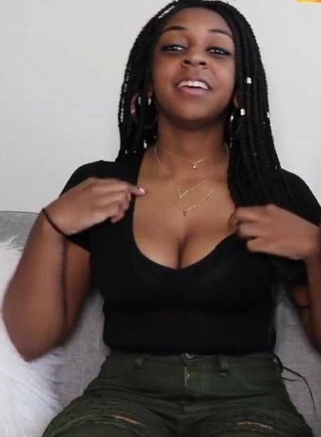 JazzyGuns only fans photos