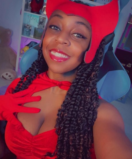 JazzyGuns onlyfans picture