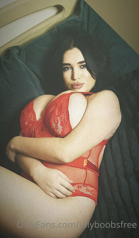 julyboobsfree leak onlyfans