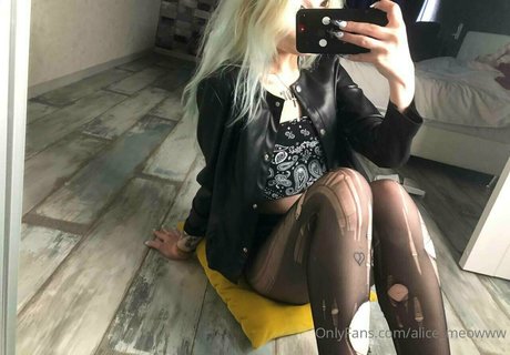 skinny tyan onlyfans sex leaks