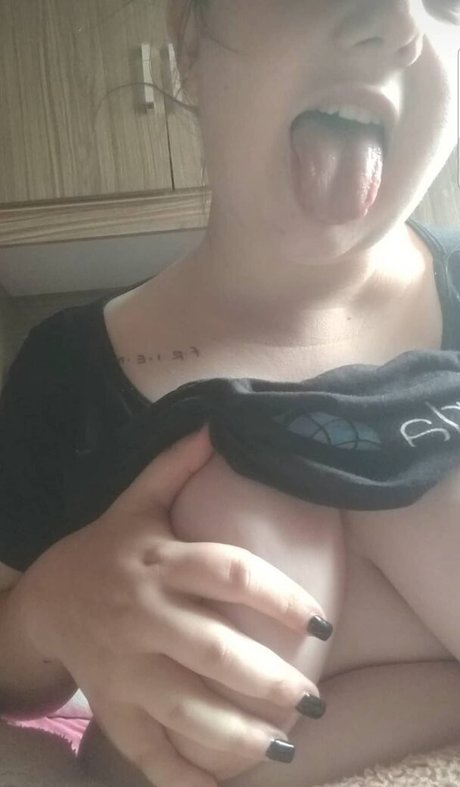 Amiga Marmitinha onlyfans sextape leak