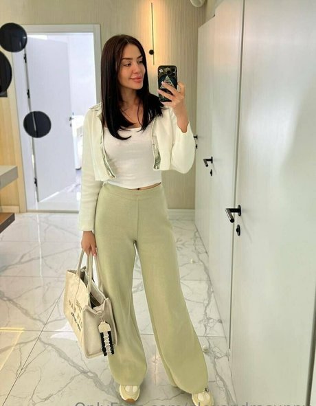 alexandrasunny leak onlyfans