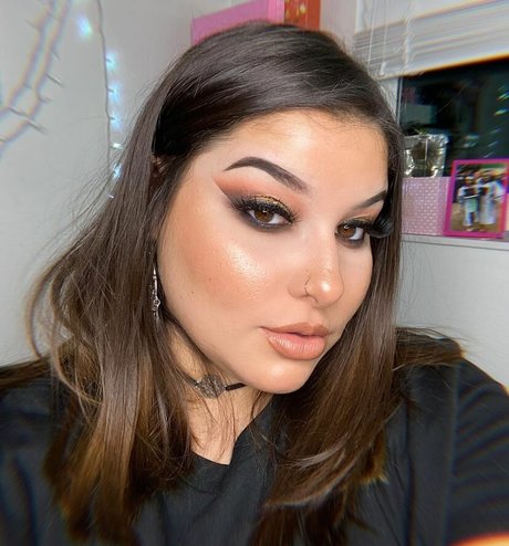 Ilianna nude onlyfans