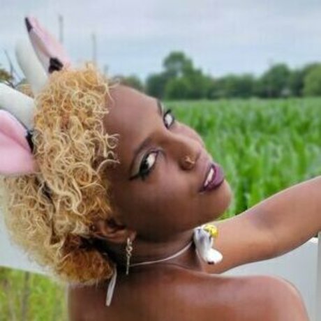 SmolAnimeBoo onlyfans pics leaked