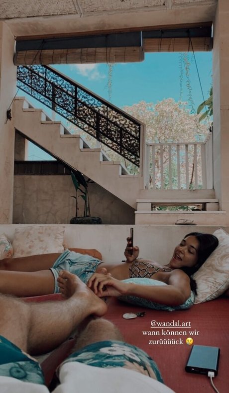 Anelia Moor only fans naked