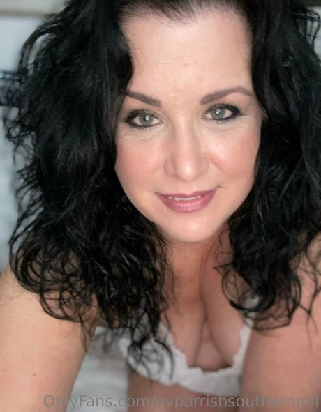 evparrish nude porn onlyfans