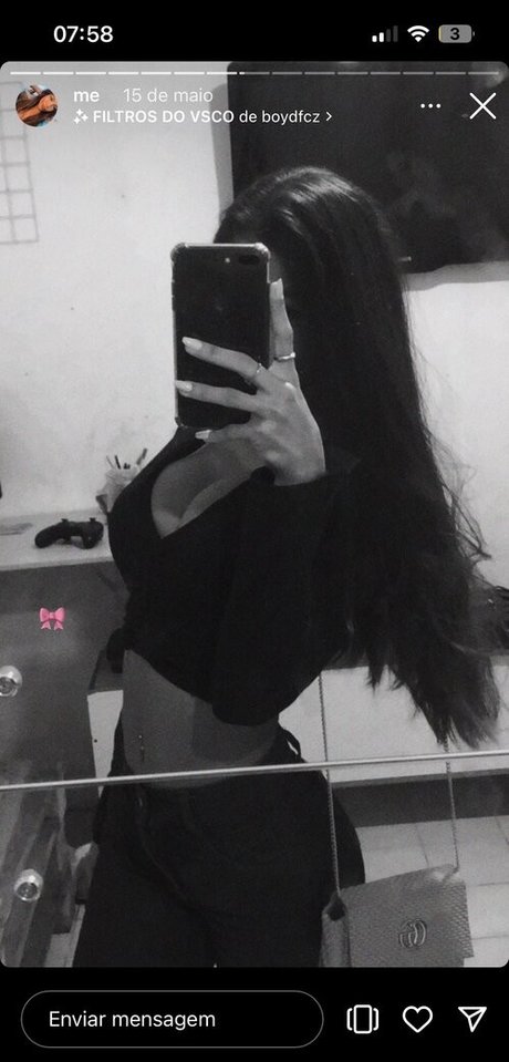 Julia Carneiro nude on onlyfans