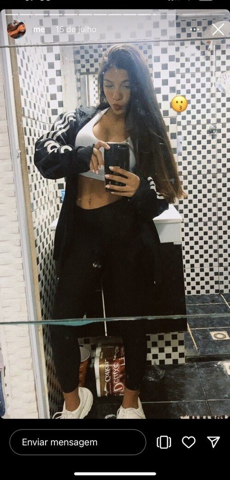 Julia Carneiro leaked nudes onlyfans