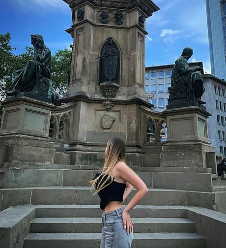 lisa straube onlyfans free content