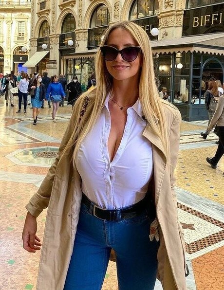 Meria Arreghini nude leaked onlyfans