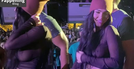 Megan Fox onlyfans striptease