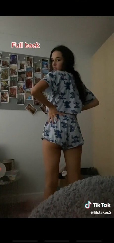 Lily Draycott ass onlyfans