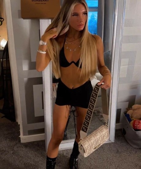 louisemarshallx nude onlyfans