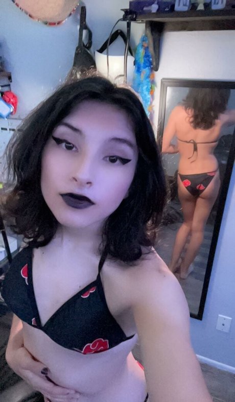 Whisperfem Profile pic