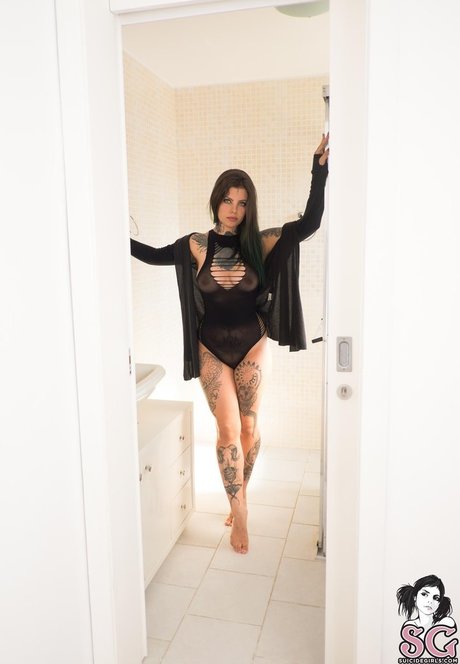 Marjo Suicide xxx only fans