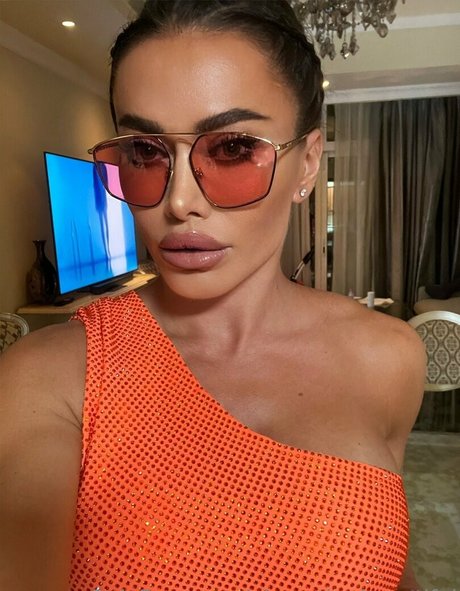 elena beautybb onlyfans leaks xxx