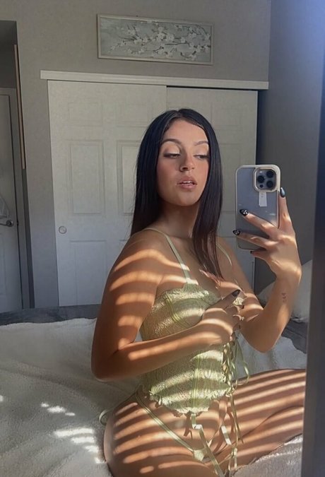 poetvivi nude leaks onlyfans