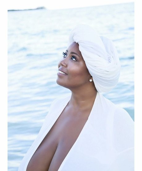 Monique Cooper naked onlyfans leaks