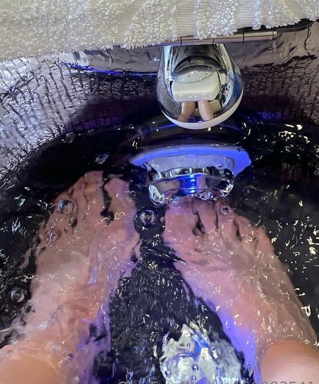 barefootlibran nudes onlyfans leaks