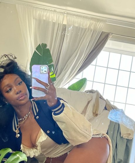 SZA nudes onlyfans leak