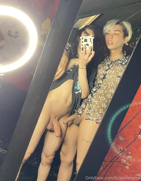 ticktimespirit onlyfans model photo