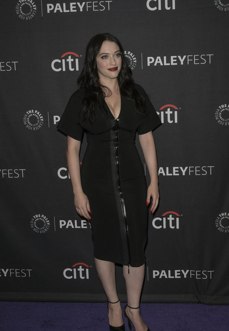Kat Dennings nude only fans leaks