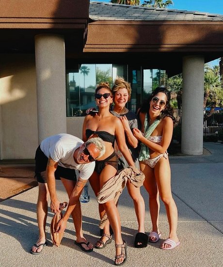 Haley Reinhart only fans pics