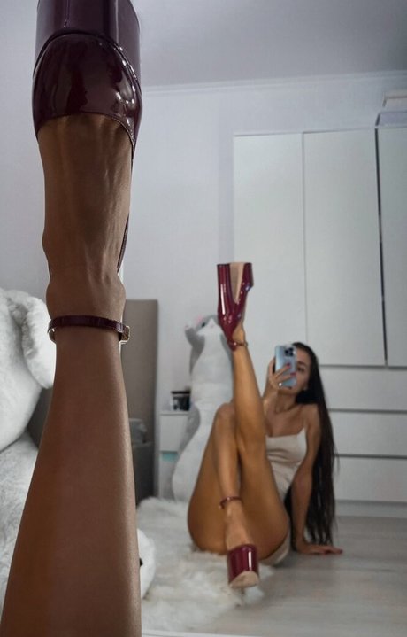 Alina Lobacheva nude only fans