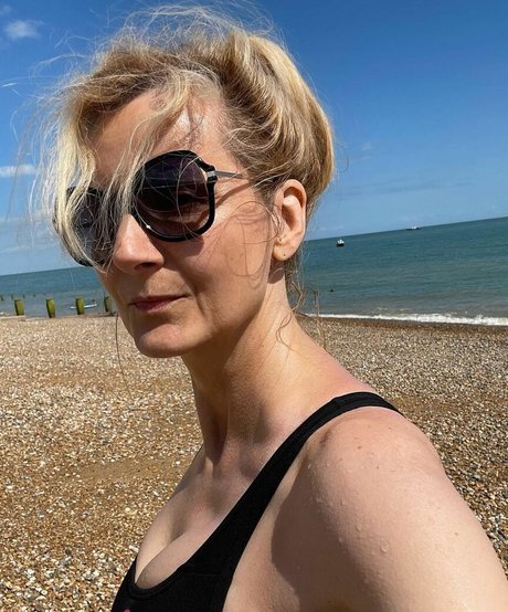 Corrinne Wicks leak onlyfans nude