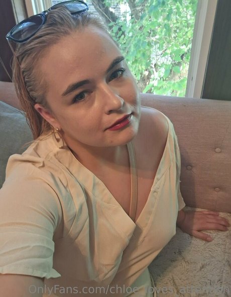 chloe loves attention onlyfans porn leaked