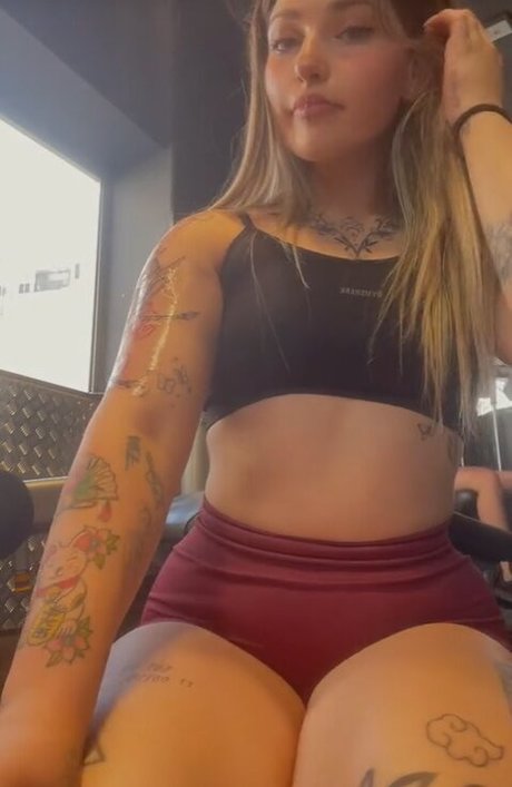 ravid azar nude on onlyfans