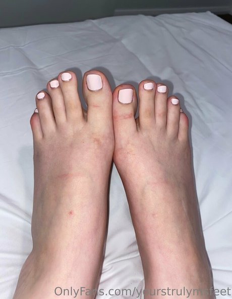 yourstrulymsfeet onlyfans leak nudes