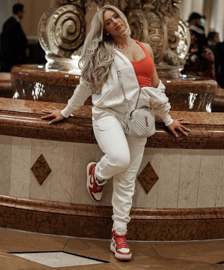 Miranda Cohen onlyfans nude