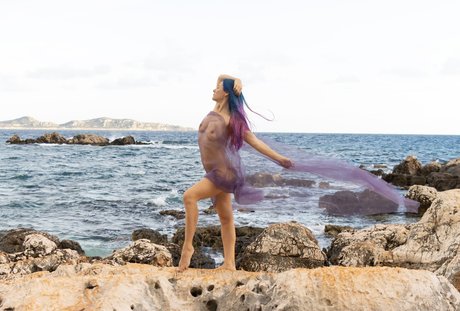 round ass onlyfans art naked shots