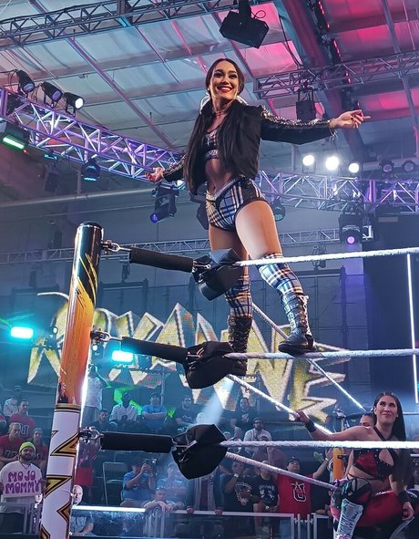 Roxanne Perez onlyfans nudes leak