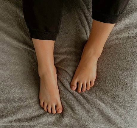 feetloretta leaked onlyfans content