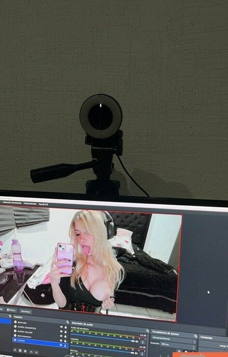 Deborha Zugueidy onlyfans content type