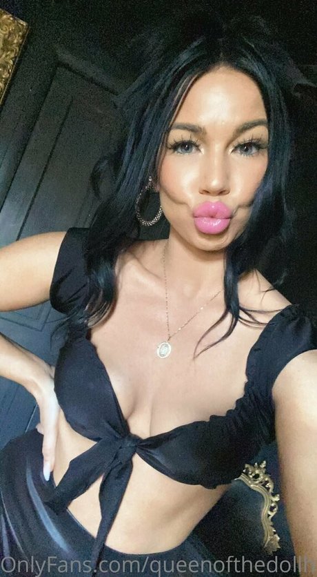 queenofthedollhouse onlyfans leaks