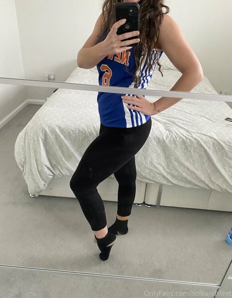 solearchfeet onlyfans model