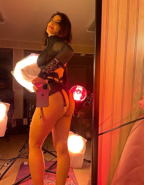 Irma La Dulce ASMR onlyfans leaked