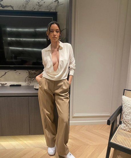 Christian Serratos onlyfans leaked pictures